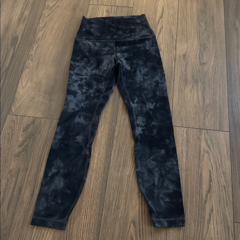 Lululemon black/gray Tie-Dye Leggings